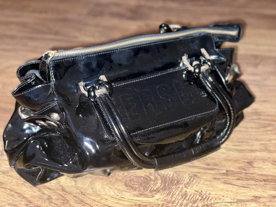 bolsos (VERSUS) Foto 3 de 3