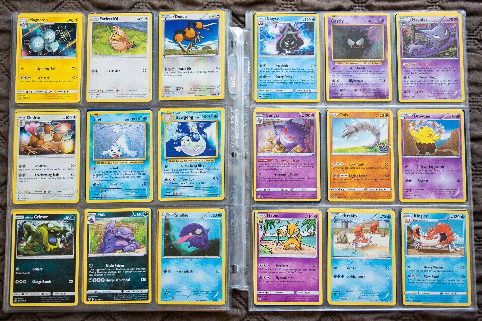 Classeur 248 cartes set commune/holo complet + 80 reverse Pokémon édition  151 - Pokémon