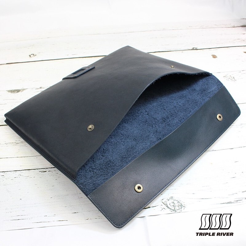 Apple Leather Sleeve for 13-inch MacBook Air and MacBook Pro