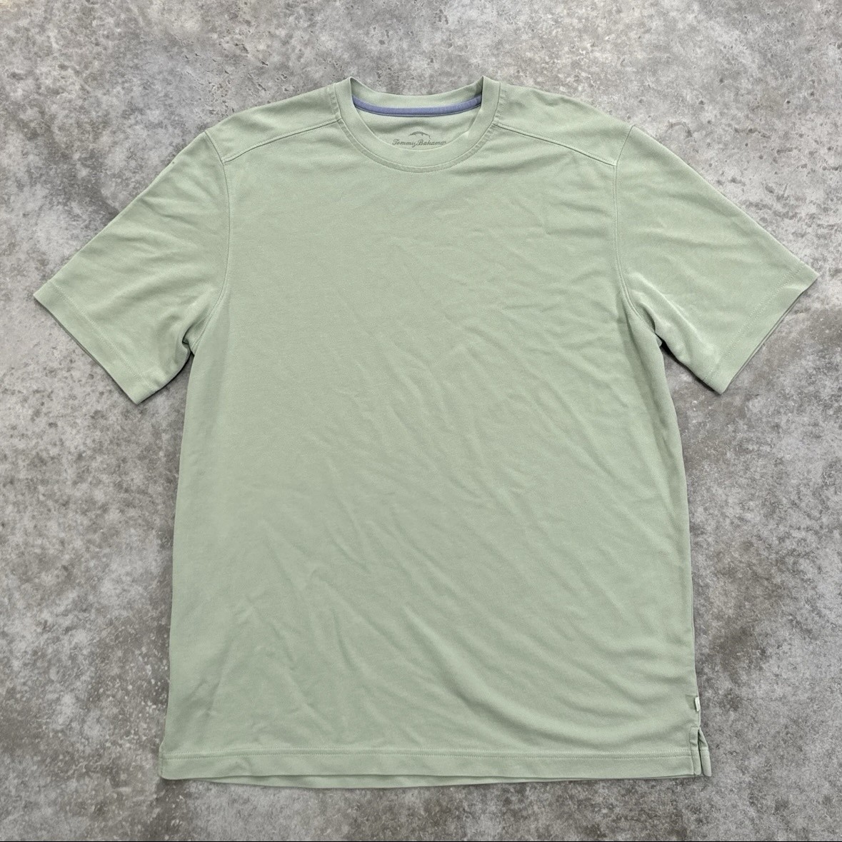 Tommy Bahama Shirt Mens Medium Green IslandZone Performance Crewneck Tee Soft
