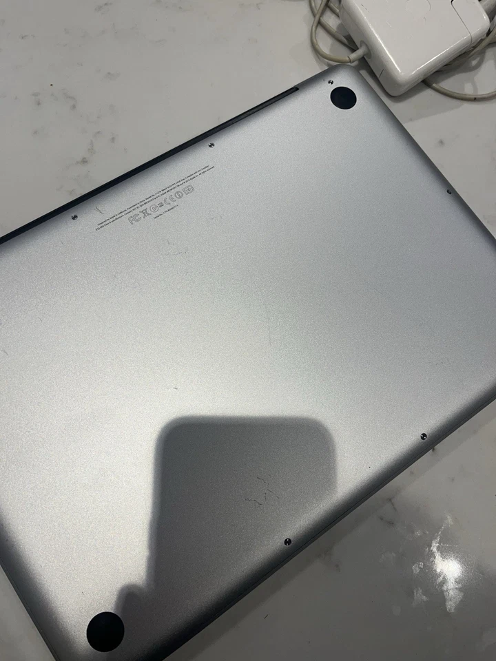 Apple MacBook Pro 13" 2011 · i7 · 8GB · 500GB, photo 2 of 5