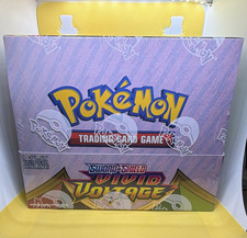 Caja de exhibición de baraja temática Pokémon Vivid Voltage inglesa 185 cartas 2020 (1 caja)