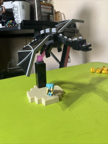 Minecraft Mini Figures: The End- Steve Vs The Ender Dragon Set (without The Box)