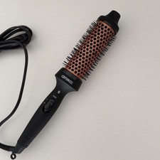 Amika Blowout Babe Thermal Brush previous model
