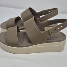 Crocs Brooklyn Platform Size 9 Color Tan Taup...