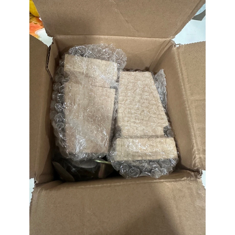 4 patas de madera para muebles con herrajes de montaje para sofá sofá sofá armario Foto 3 de 3