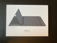 Apple iPad Pro 10.5 - inch Smart Keyboard Gently Used