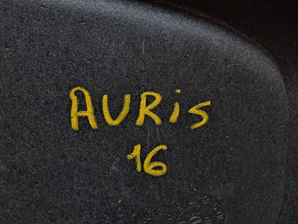 APL Cappelliera posteriore Toyota Auris 150 2011 6433002441C1 EMT37949