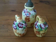 VINTAGE SALT & PEPPER 2 1/2" + OIL 4" CRUETS SHAKERS FLOWER BASKETS COLLECTABLE