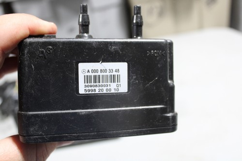 Mercedes E350 Central Door Locking Pump Vacume 1408000948 - Picture 2 of 2
