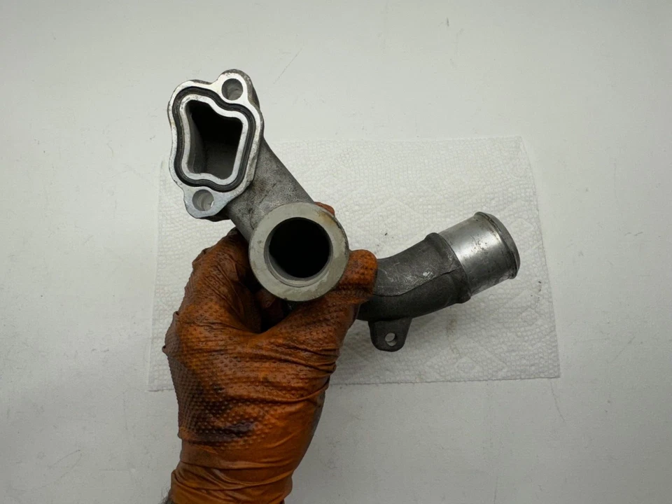 Buick Lacrosse 2005 2006 2007 2008 motor refrigerante salida de agua V6 3,6 12591005 Foto 4 de 4