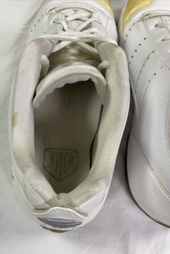 Jeter Jumpman Clutch Low Top Sneakers in White Cream Silver Men's Size 10 VGC - Picture 12 of 22