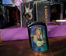 Johnny Hallyday  - Briquet de collection CHAMP- Electronique  - FAN AVENUE