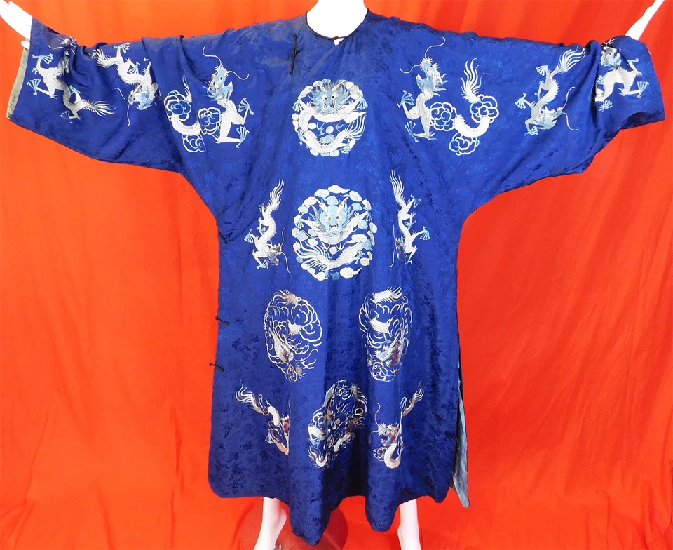 Antigua túnica china de dragón Longpao bordada brocado tejido damasco seda azul Foto 3 de 4