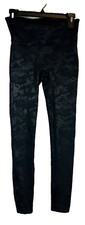 SPANX womens size M Faux Leather Camo Leggings Black Shine Shiny Slimming D53