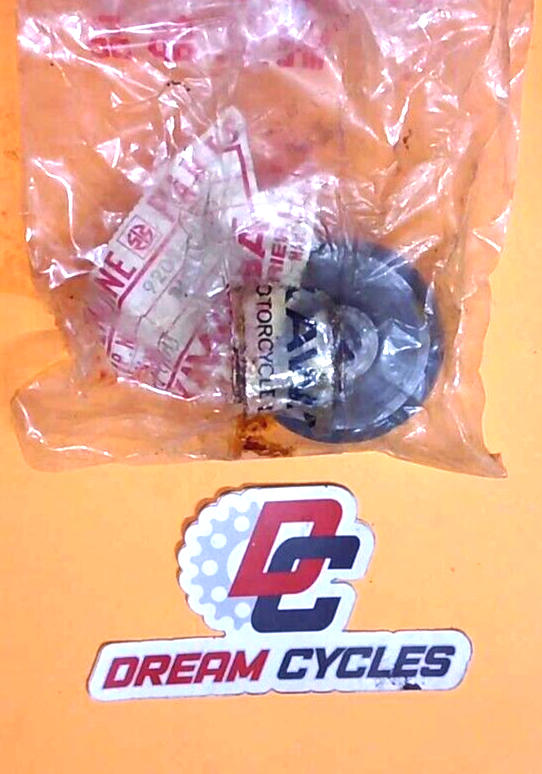 80 Kawasaki Kz1000 Ltd B4 Drive Shaft End Cup / Bush Bushing