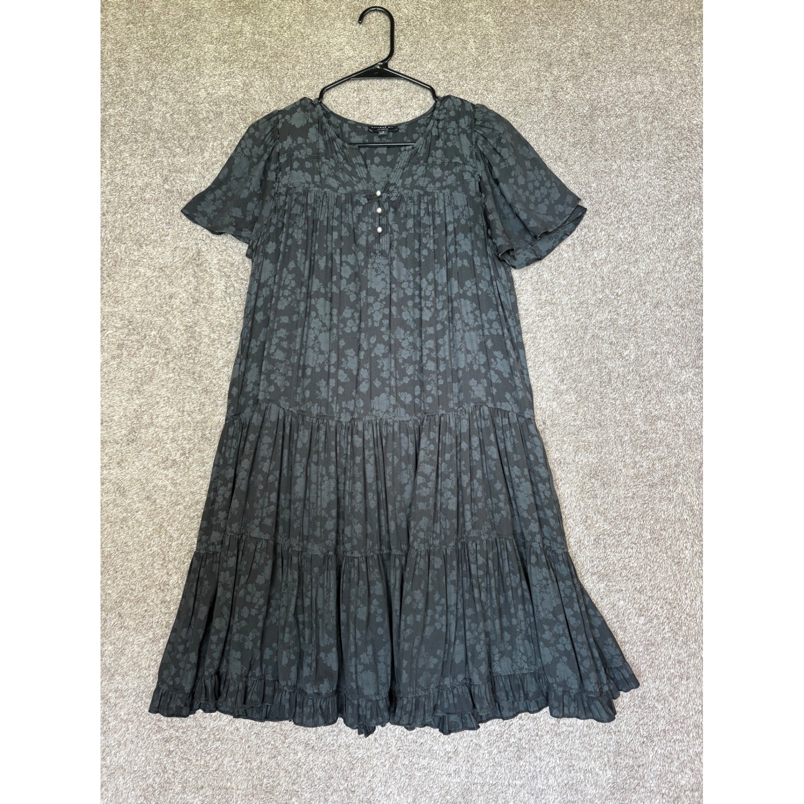 Current Air Los Angeles Black Floral Tiered Midi Dress Short Sleeve V-Neck