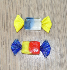 2 szklane cukierki kolorowe czerwone żółte niebieskie białe - podobne do szkła Murano 6 x 2 x 1 cm cukierki