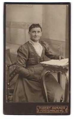 Photograph Robert Sommer, Fürstenwalde on the Spree, Müncheberger-Strasse 9, portrait 