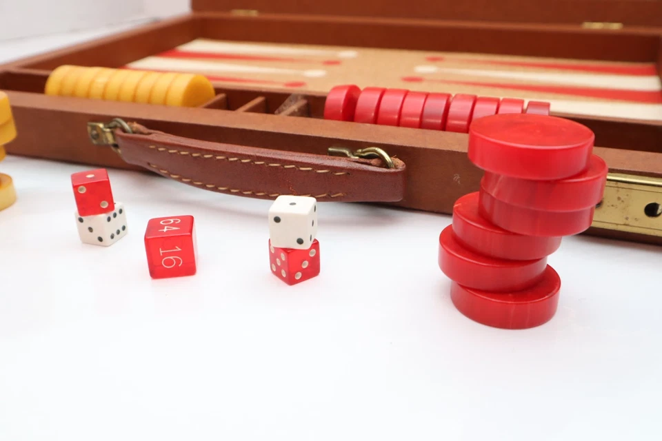 Vintage Bakelite Backgammon set Red, Butterscotch 1.25" Checkers - Image 4 of 4