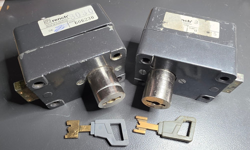 Rench 2 x Time Delay Locks No Keys  - Fichet 2 x Random Keys - Safes - Locksport