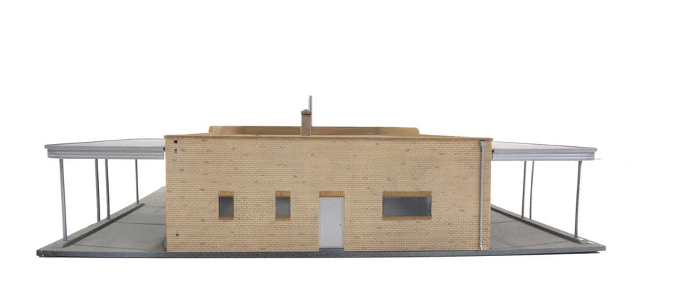 Walthers Cornerstone HO 2934 Silver Springs Bus Terminal Commercial Building Kit - Image 3 of 4