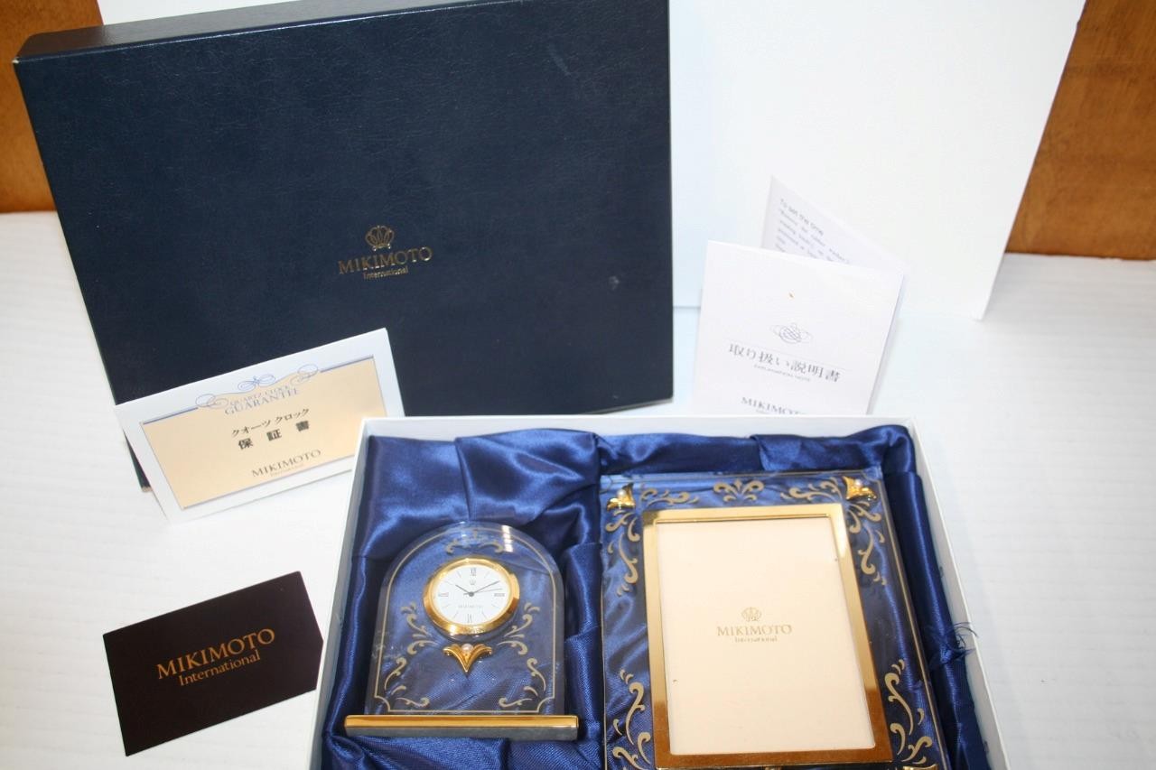 Mikimoto Gift Set &ndash; Clock & Picture Frame Gold Filigree w/