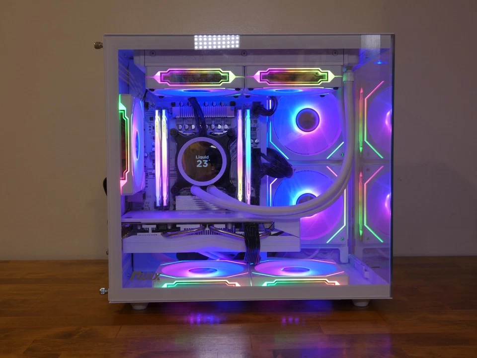 PC para juegos todo blanco, Intel Xeon, RX 580, 32 GB de RAM, SSD NVME 1 TB, refrigerado por líquido Foto 2 de 4