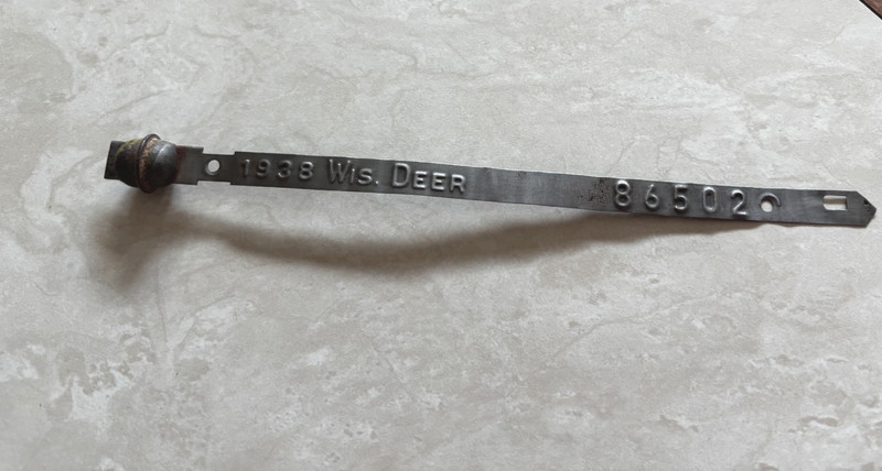 HTF Vintage Collectible 1938 Wisconsin Resident 88 Year Old Deer Tag Unlocked