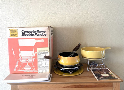 Vintage 1960s Hamilton Beach Fondue Pot set , Electric/Flame Ceramic Pot, Forks