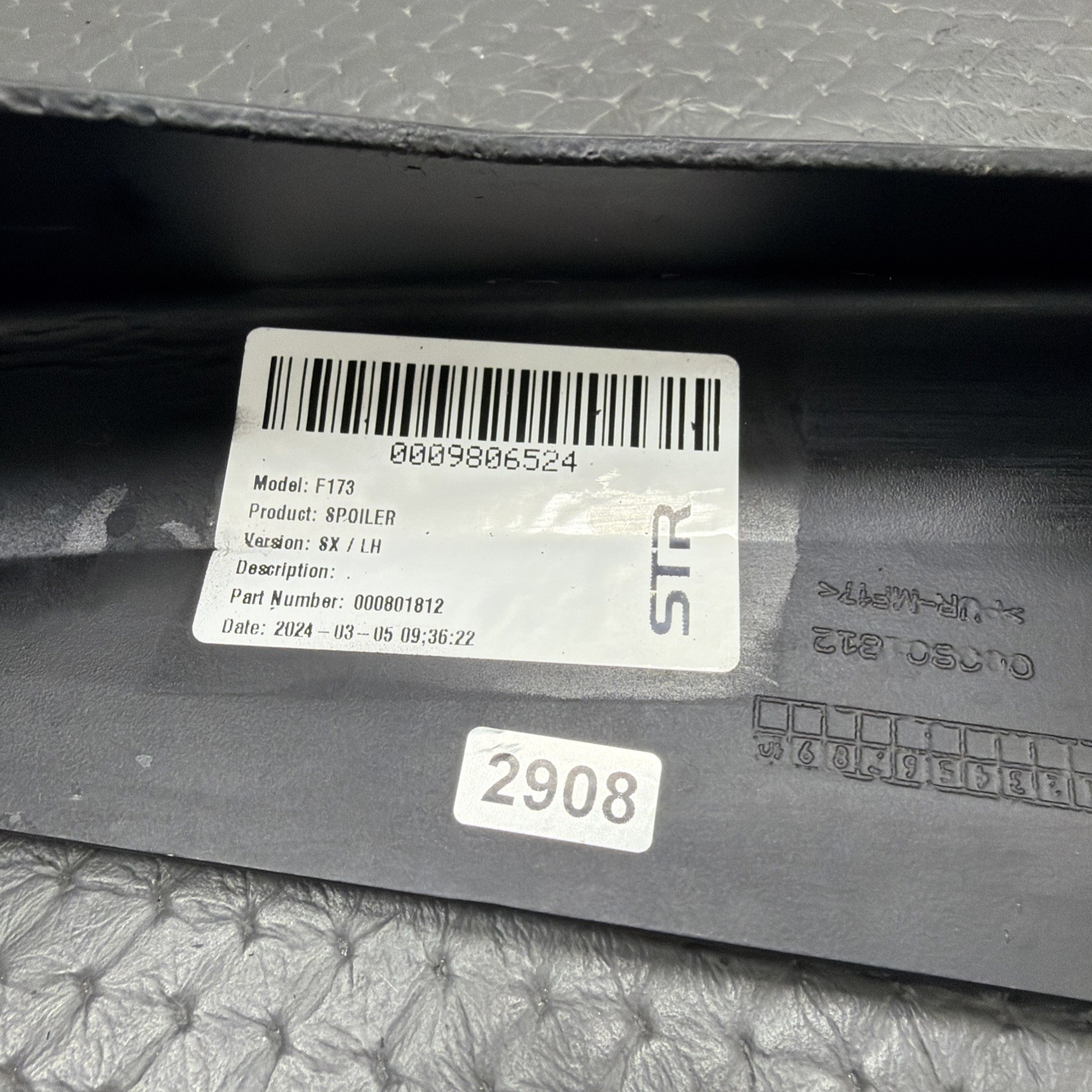 Oem Ferrari SF90 Front Left Bumper Spoiler Splitter Blade 801812 801811