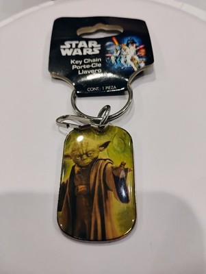 2013 STAR WARS Keychain YODA  Light Green Background 3 1/4''