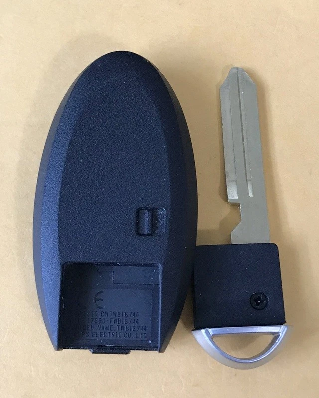 OEM 14-24 INFINITI QX80 SMART KEY PROXIMITY REMOTE FOB 285E3-1LA5A CWTWB1G744 - Image 2 of 4