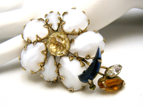 Kramer of New York Dark Gold twisted Leaf Brooch Pin white Rhinestone Dome  2.5