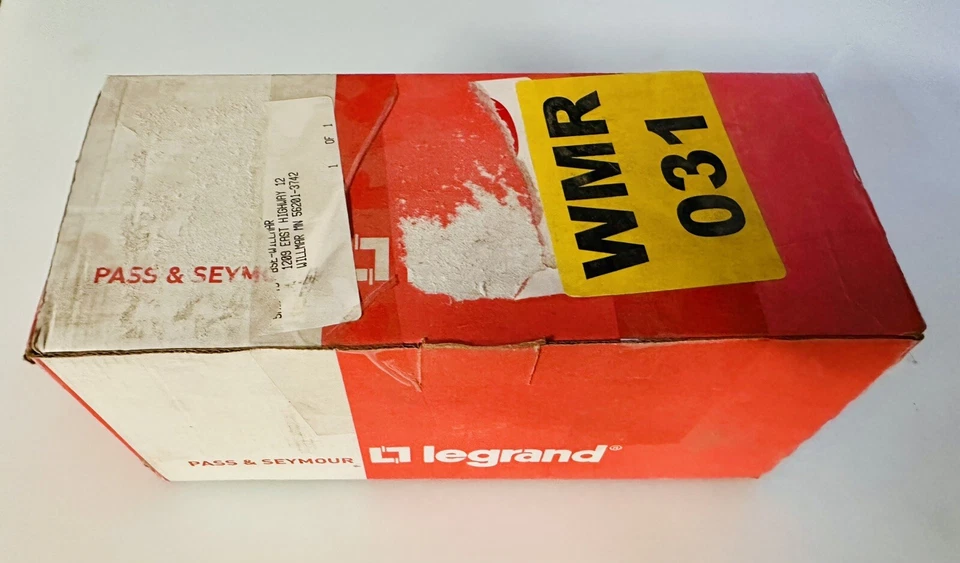 Pass & Seymour Pin & Sleeve-PS460C7-W - Image 2 of 2