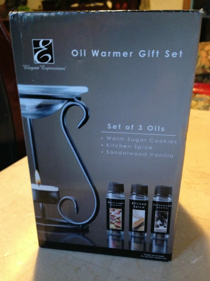 New Oil Warmer Gift Set w/3 Oils:Sugar Cookie, Kitch. Spice & Sandalwood Vanilla - Image 2 of 3