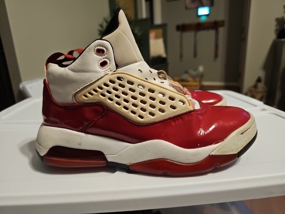 are jordan maxin 200 real