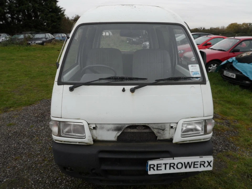 Daihatsu Hijet Van 2002 1,3 EFi GLP manual 1x perno de cabeza * Rompiendo furgoneta completa * Foto 2 de 4