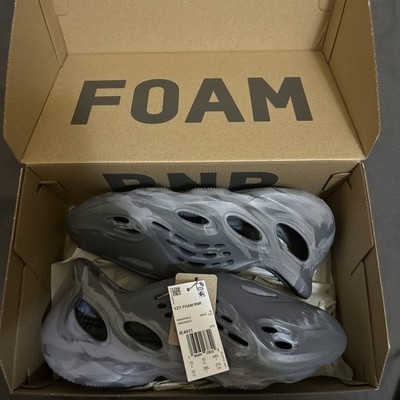 Yeezy foam runners MX Granite size 10 NEW