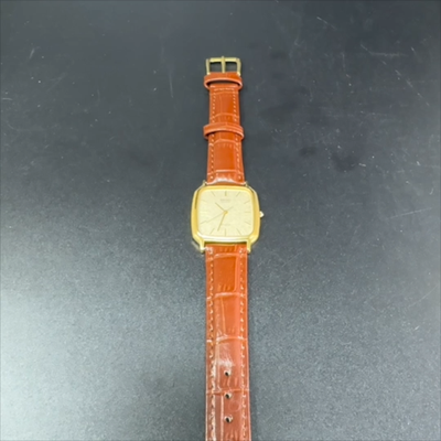 Vintage 1984 [MINT] SEIKO DOLCE 9521-5220 Gold Square Tank Shape