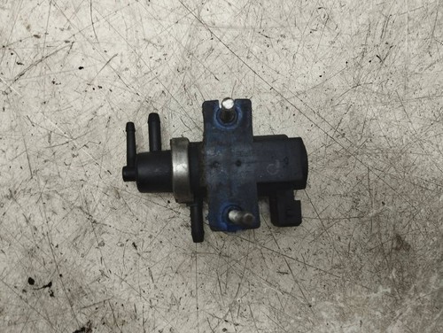 Audi A4 S4 B5 8D 1995 Diesel 66kW Turbolader Druckwandler Magnetventil 1H0909627