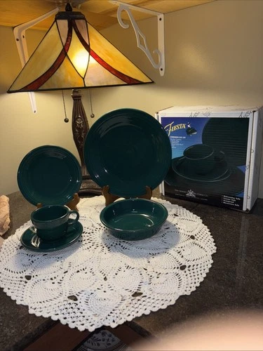 Fiesta Ware Evergreen 5 Piece Place Setting Retired Fiestaware NIB