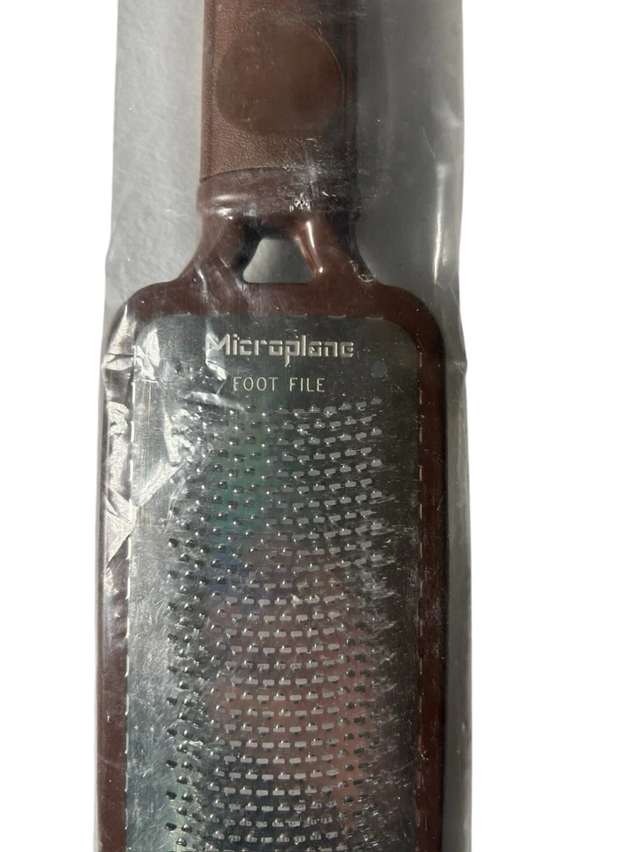 Microplane Colossal Foot File / Pedicure Rasp - Perfect for Calluses - Brown - Image 3 of 4