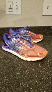 brooks women's transcend 2