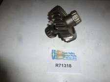 John Deere Gear-drive Shaft 27T R71318