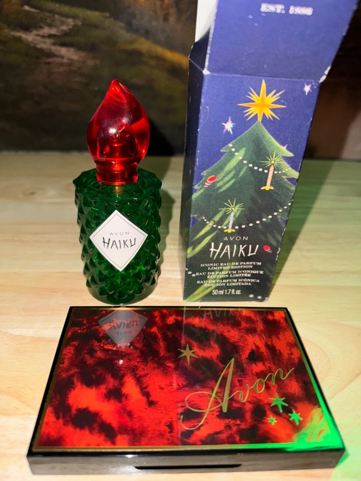 Avon haiku perfume icônico não lacrado/combo de paleta de beleza icônica NOS  - Imagem 2 de 3