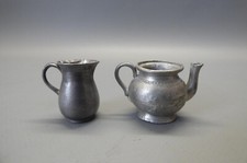 Miniatur 2x Kanne Zinn Wasserkrug Kanne Historismus Puppenk&uuml;che