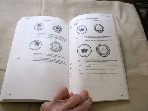 NOS 1993 The Charlton Standard Catalogue of CANADIAN COINS BOOK 47th Edition - Picture 8 of 10