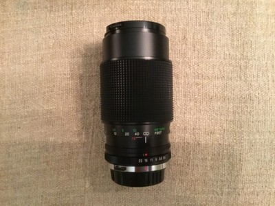 Vivitar camera lens 75-205mm 1:3.5-4.5 MC Macro Focusing Zoom Olympus OM10-FC