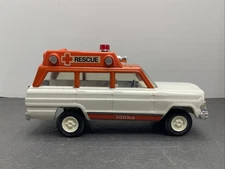 Mini Tonka 1975 Jeep Wagoneer Ambulance Nice!  (1759)
